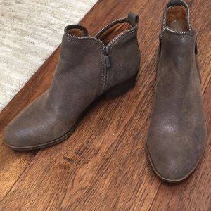 Lucky Brand Dark Brown Booties!